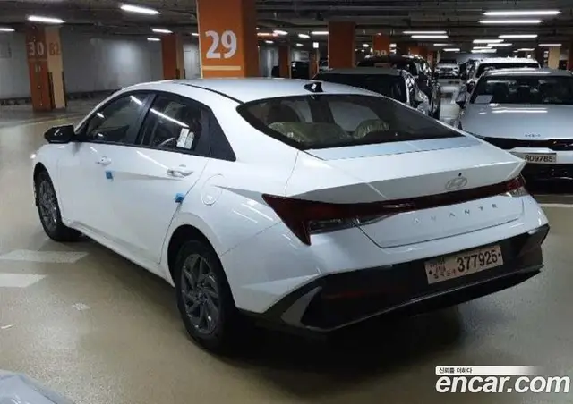 Hyundai Avante 2025 1.6 автомат (гидро), миниатюра 9