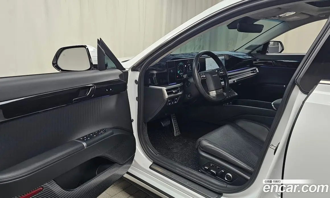 Hyundai Grandeur 2023 1.6 автомат (гидро), фото 13