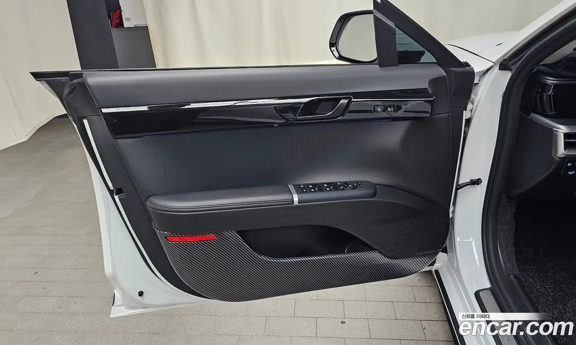 Hyundai Grandeur 2023 1.6 автомат (гидро), фото 14