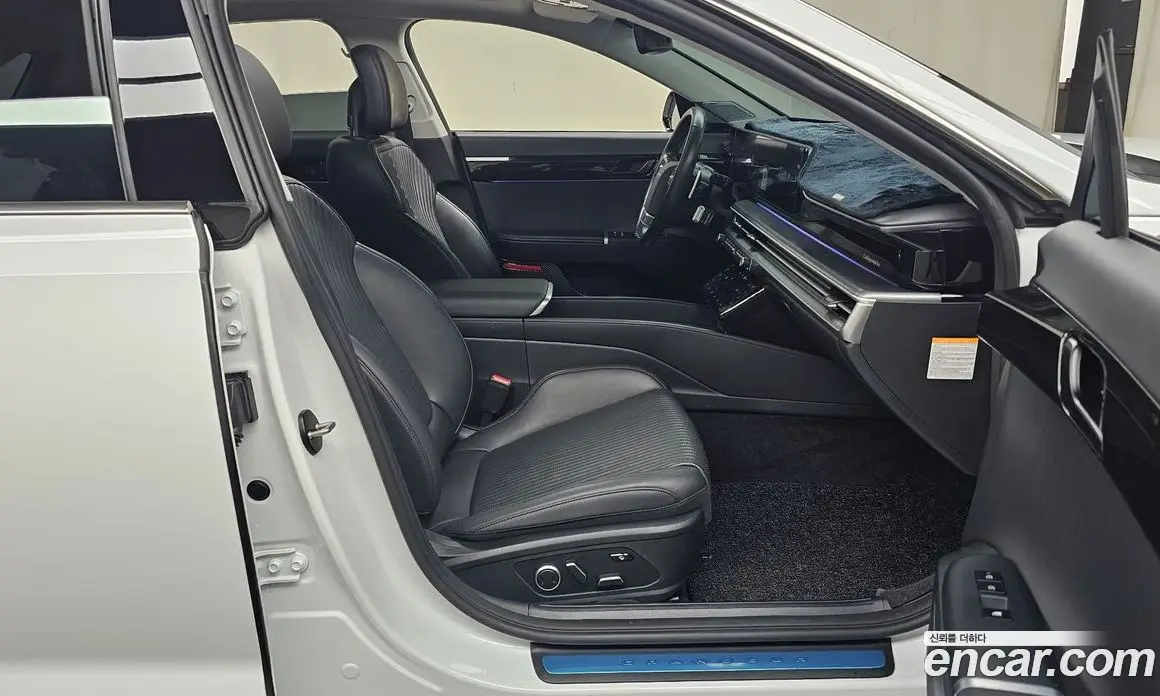 Hyundai Grandeur 2023 1.6 автомат (гидро), фото 16
