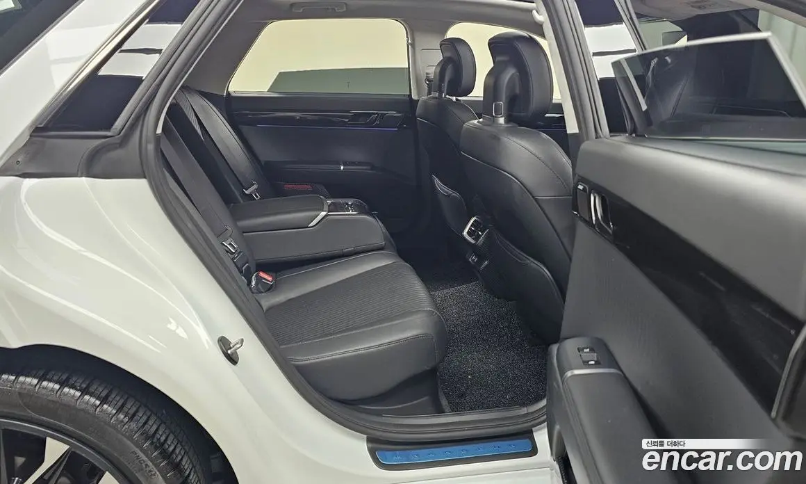 Hyundai Grandeur 2023 1.6 автомат (гидро), фото 17