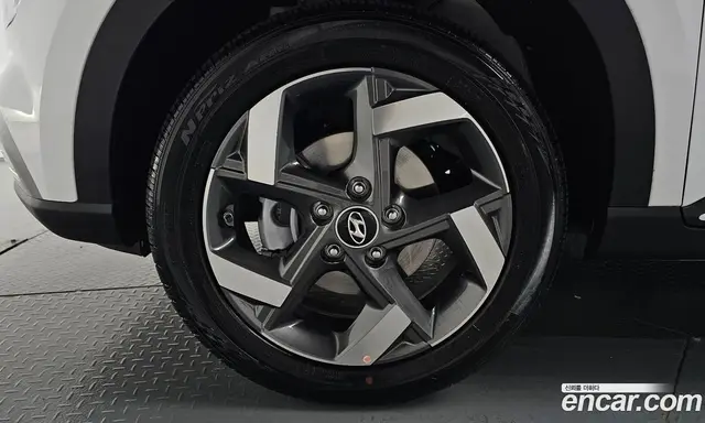 Hyundai Venue 2026 1.6 автомат (гидро), миниатюра 4