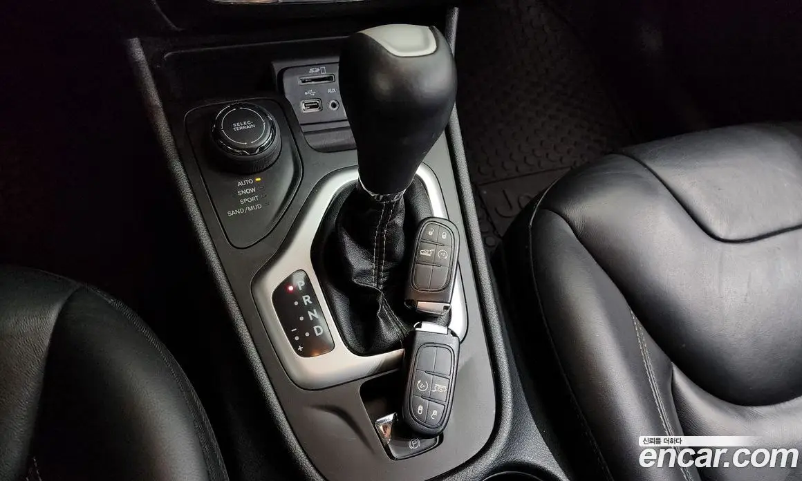 Jeep Cherokee 2017 2.4 автомат (гидро), фото 9