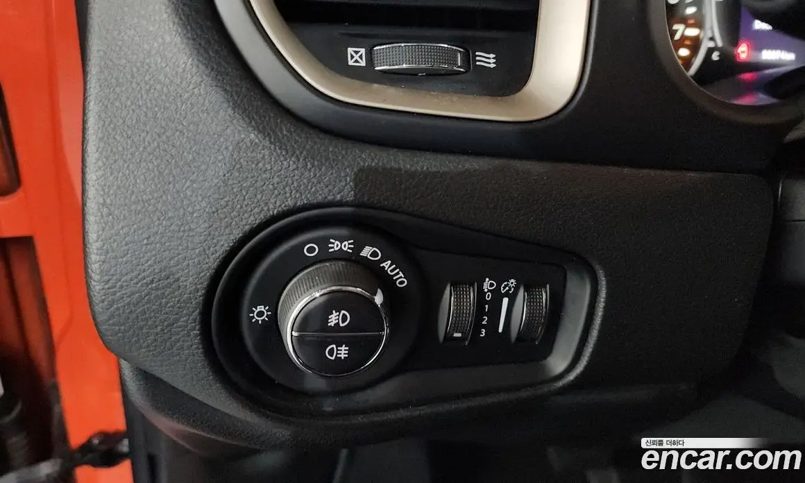 Jeep Renegade 2016 2.4 автомат (гидро), фото 14