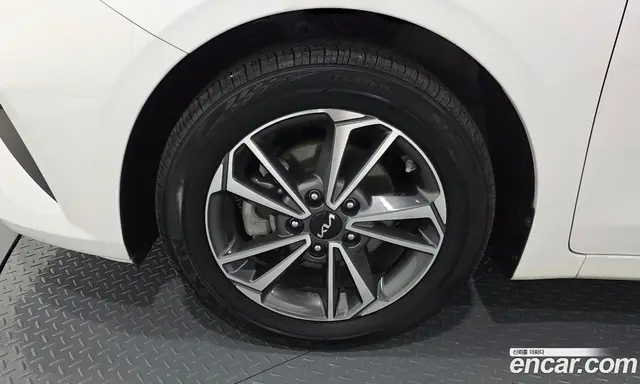 Kia K3 2023 1.6 автомат (гидро), миниатюра 5