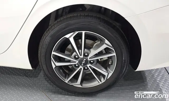 Kia K3 2023 1.6 автомат (гидро), миниатюра 7