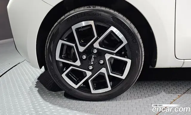 Kia Ray 2024 1.0 автомат (гидро), миниатюра 5