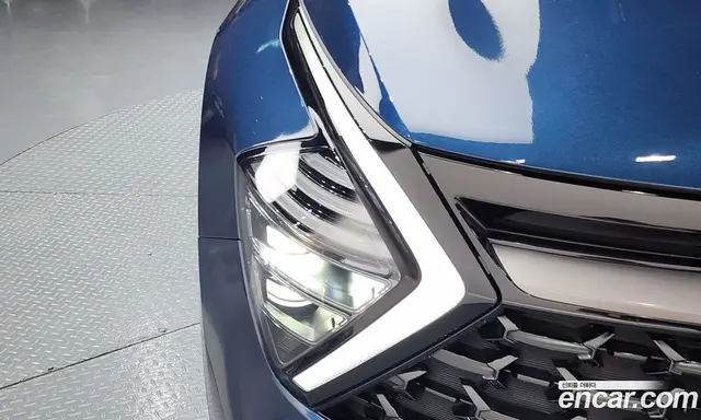 Kia Sportage 2023 1.6 автомат (гидро), миниатюра 8