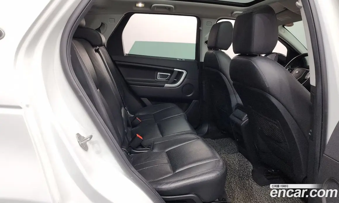Land Rover Discovery Sport 2017 2.0 автомат (гидро), фото 26