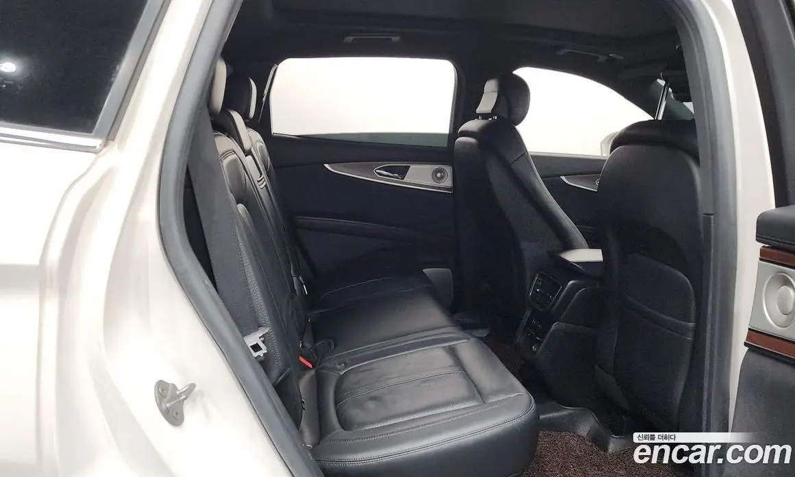 Lincoln Nautilus 2019 2.7 автомат (гидро), фото 16 Lincoln Nautilus 2019 2.7 автомат (гидро), фото 16