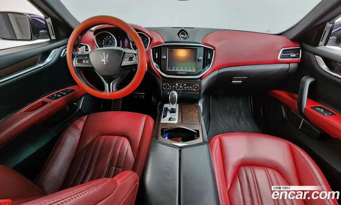 Maserati Ghibli 2016 3.0 автомат (гидро), фото 7 Maserati Ghibli 2016 3.0 автомат (гидро), фото 7
