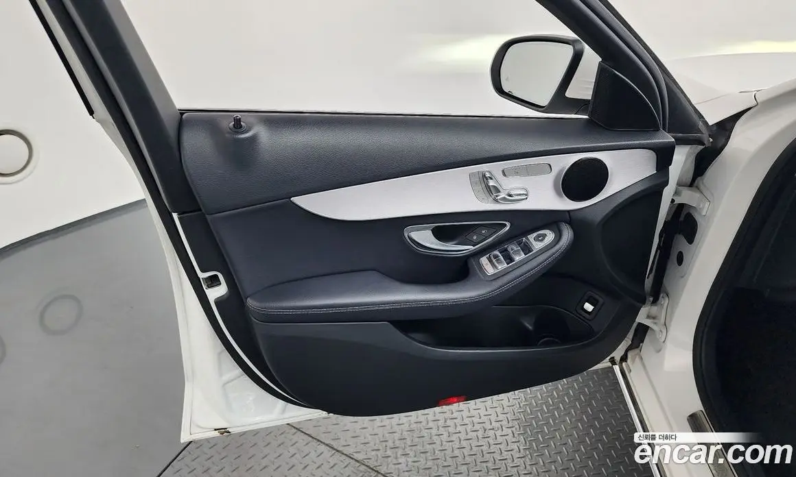 Mercedes-Benz C-Class 2020 2.0 автомат (гидро), фото 14