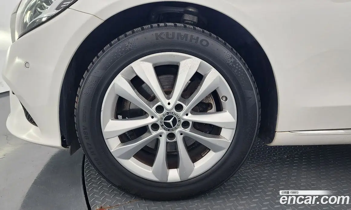 Mercedes-Benz C-Class 2020 2.0 автомат (гидро), фото 5