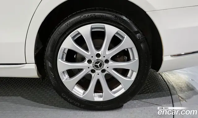 Mercedes-Benz E-Class 2018 2.0 автомат (гидро), миниатюра 5