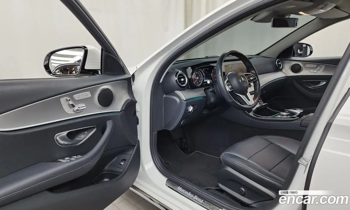 Mercedes-Benz E-Class 2018 2.0 автомат (гидро), фото 13