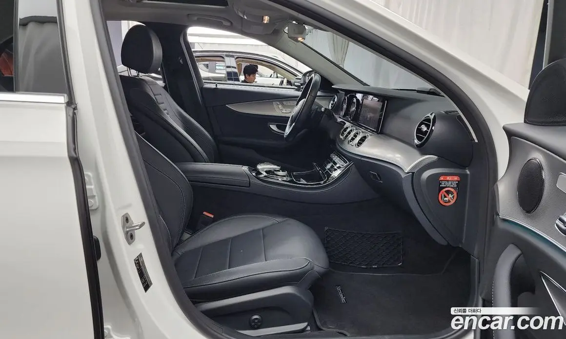 Mercedes-Benz E-Class 2018 2.0 автомат (гидро), фото 17