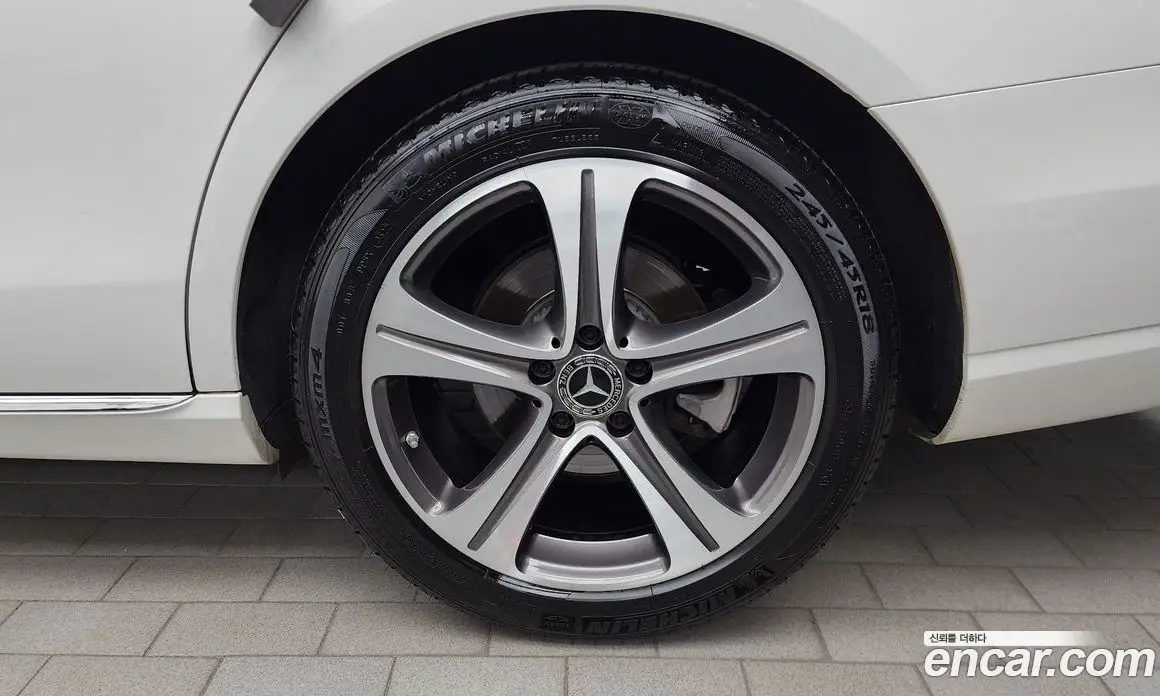 Mercedes-Benz E-Class 2018 2.0 автомат (гидро), фото 7