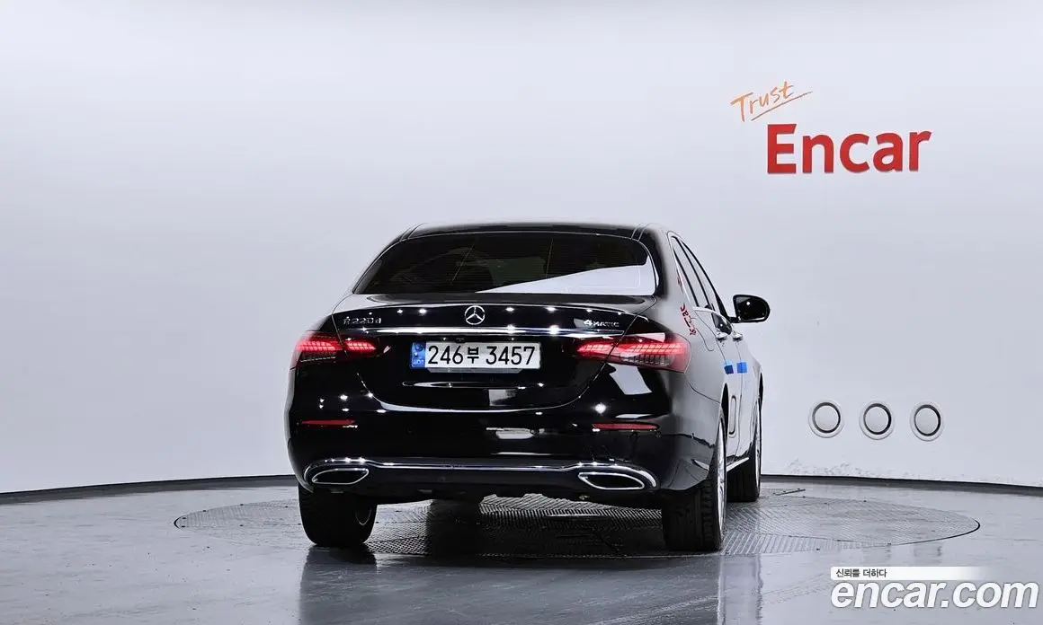 Mercedes-Benz E-Class 2021 1.9 автомат (гидро), фото 4