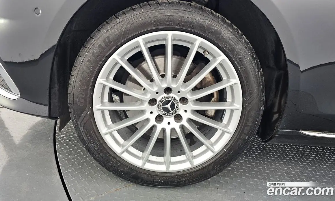 Mercedes-Benz E-Class 2021 1.9 автомат (гидро), фото 5