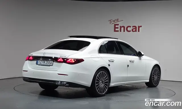 Mercedes-Benz E-Class, 2024, 18 183 км