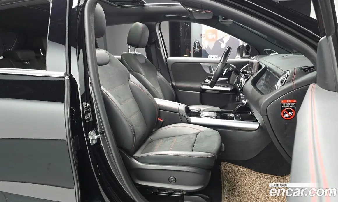 Mercedes-Benz EQA 2024 0.2 автомат (гидро), фото 16