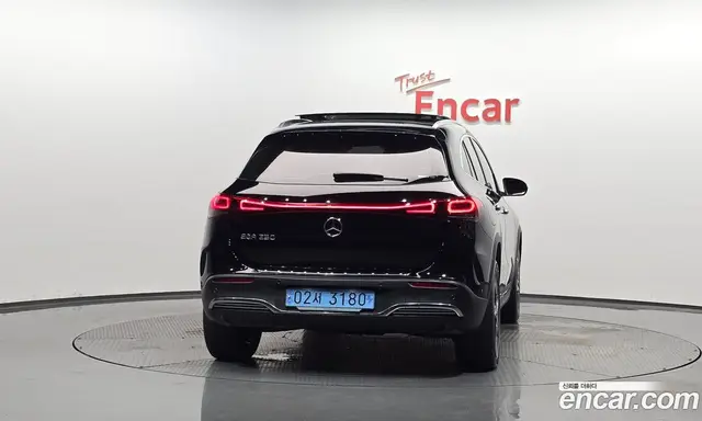Mercedes-Benz EQA 2024 0.2 автомат (гидро), миниатюра 3