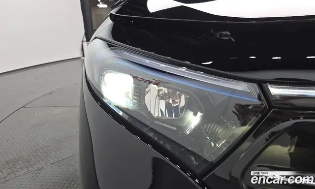 Mercedes-Benz EQA 2024 0.2 автомат (гидро), миниатюра 7