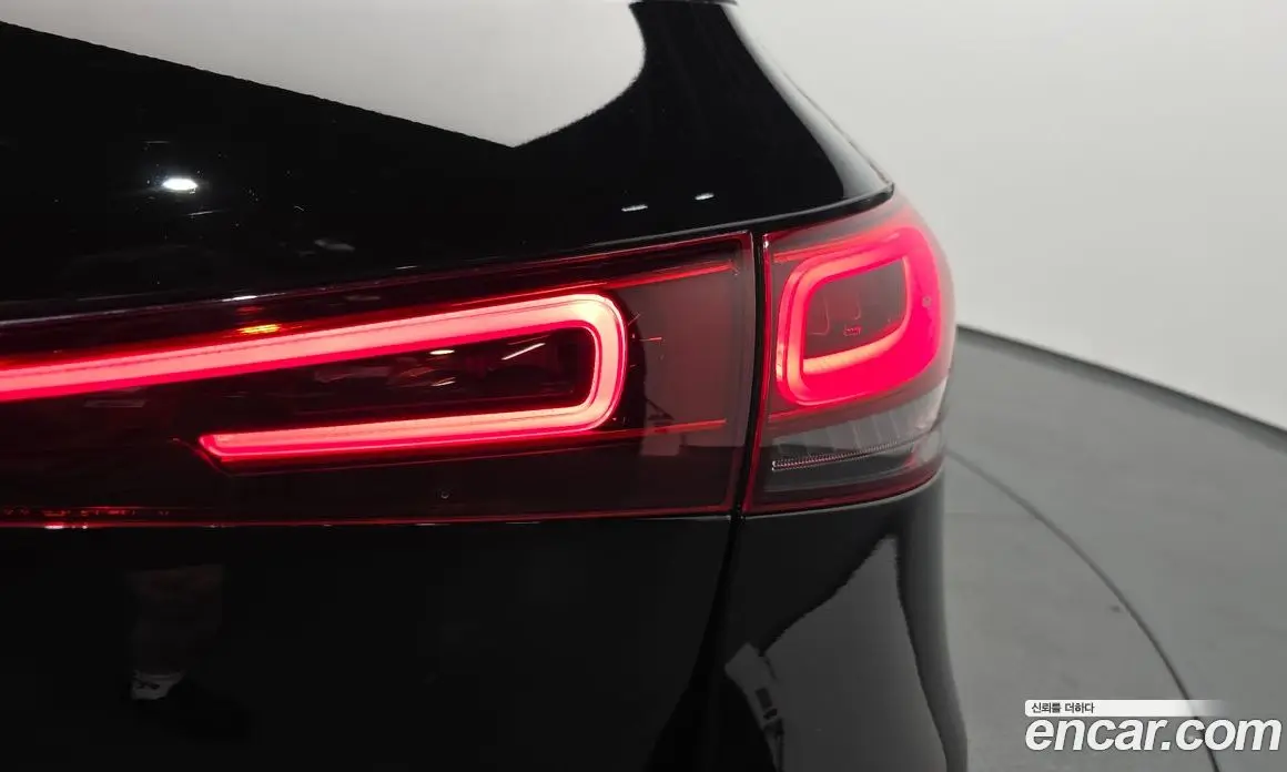 Mercedes-Benz EQA 2024 0.2 автомат (гидро), фото 8