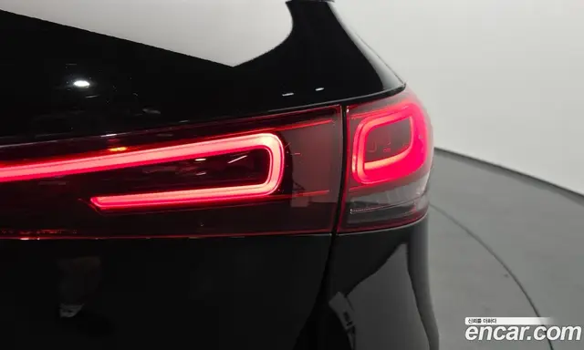 Mercedes-Benz EQA 2024 0.2 автомат (гидро), миниатюра 8
