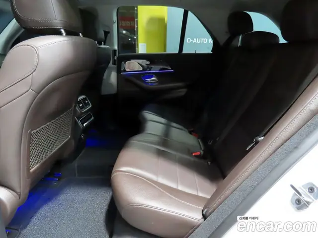 Mercedes-Benz GLE-Class 2022 2.0 автомат (гидро), миниатюра 12