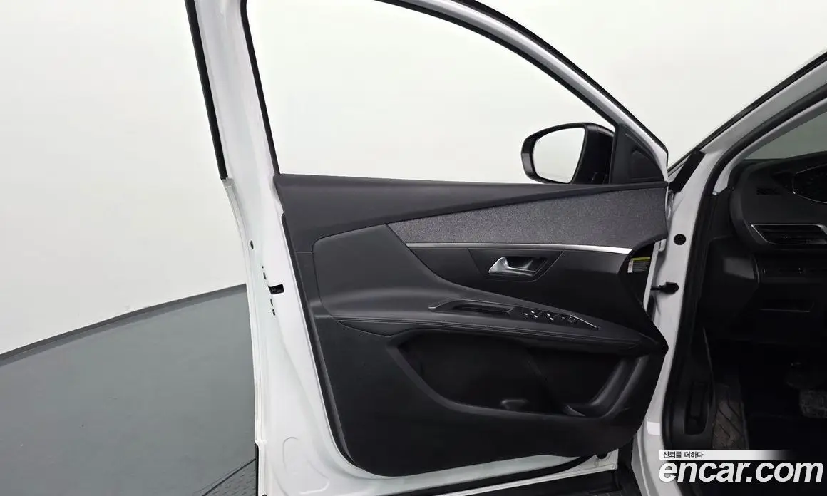 Peugeot 3008 2019 1.5 автомат (гидро), фото 14