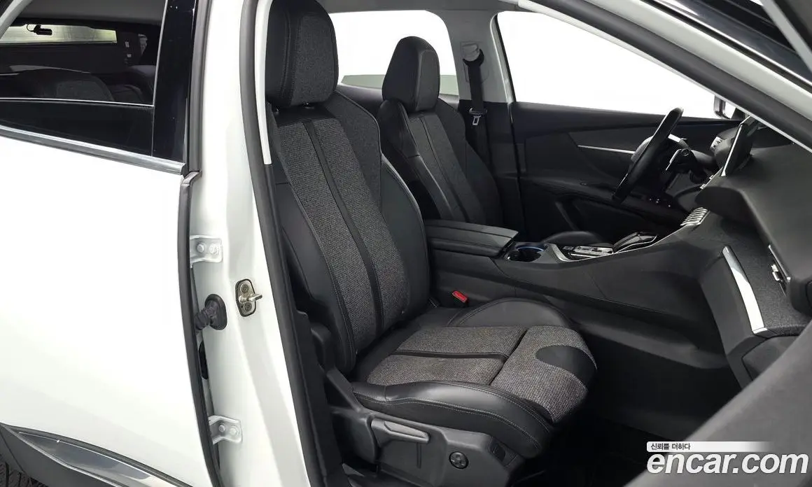 Peugeot 3008 2019 1.5 автомат (гидро), фото 16