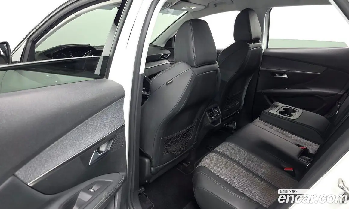 Peugeot 3008 2019 1.5 автомат (гидро), фото 18