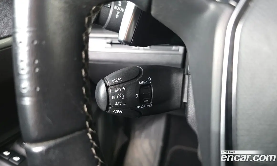 Peugeot 3008 2019 1.5 автомат (гидро), фото 24