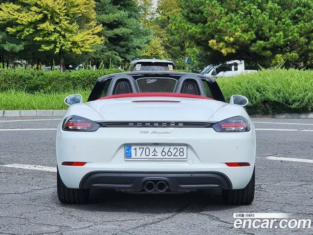Porsche 718 2020 2.0 автомат (гидро), миниатюра 4