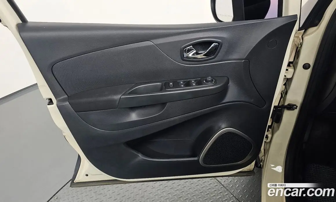 Renault (Samsung) QM3 2016 1.5 автомат (гидро), фото 14