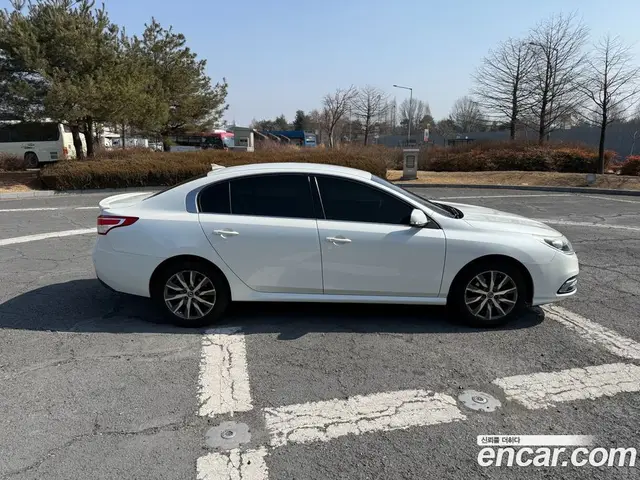 Renault (Samsung) SM5 2015 2.0 автомат (гидро), миниатюра 3