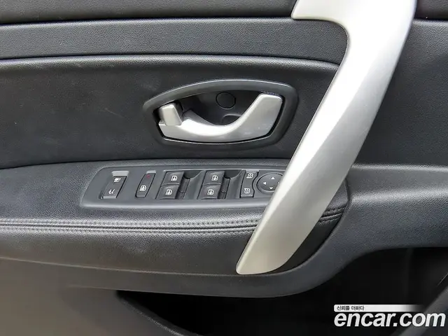 Renault (Samsung) SM5 2016 2.0 автомат (гидро), миниатюра 11