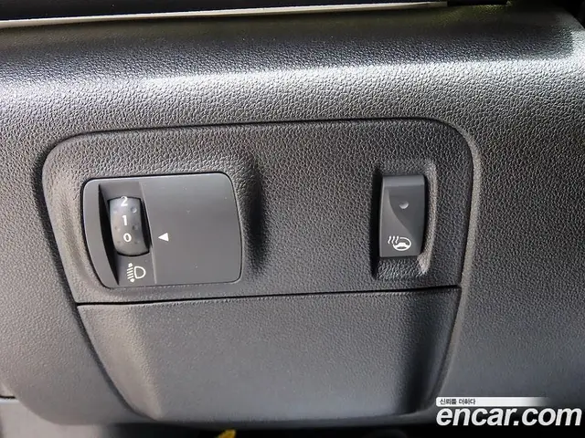 Renault (Samsung) SM6 2018 2.0 автомат (гидро), миниатюра 11