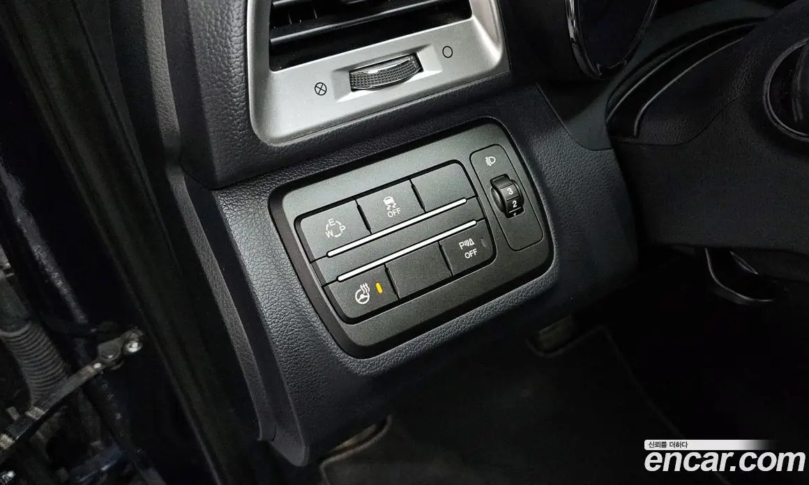 SsangYong TIBOLI 2015 1.6 автомат (гидро), фото 18