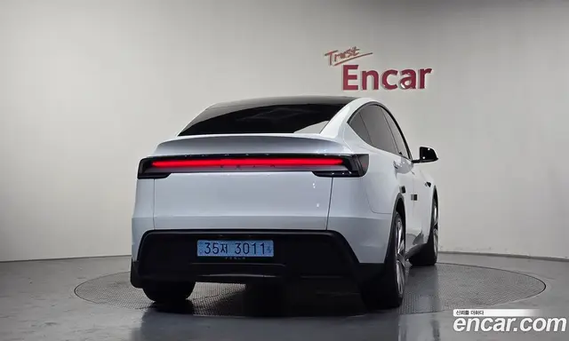 Tesla Model Y 2025 0.2 автомат (гидро), миниатюра 3 Tesla Model Y 2025 0.2 автомат (гидро), миниатюра 3