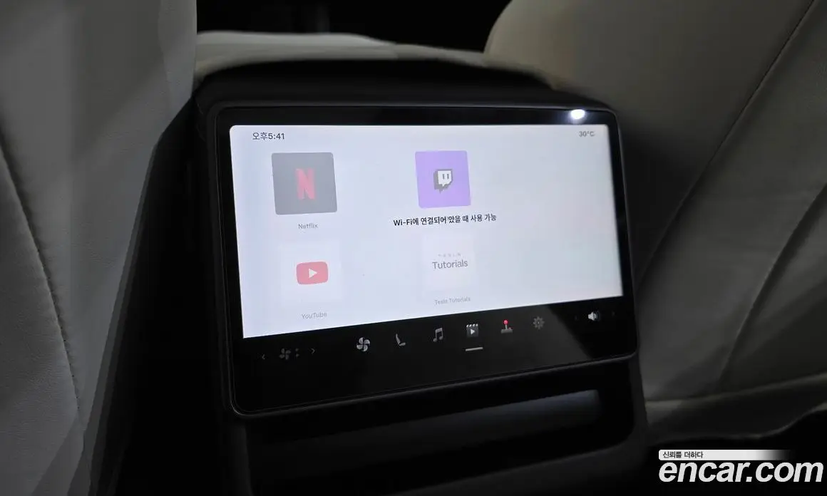 Tesla Model Y 2025 0.2 автомат (гидро), фото 26 Tesla Model Y 2025 0.2 автомат (гидро), фото 26