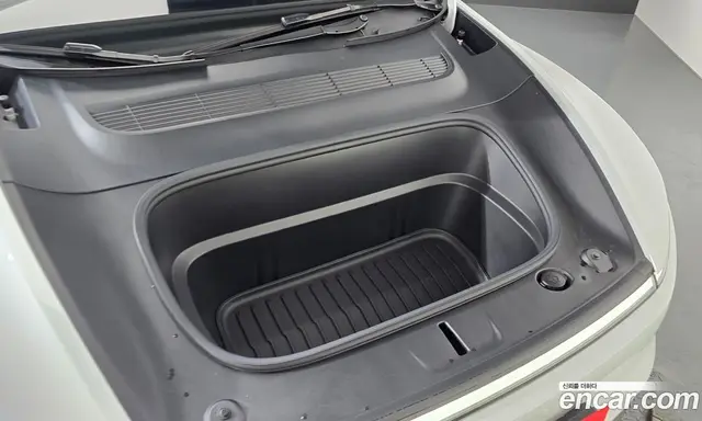 Tesla Model Y 2025 0.2 автомат (гидро), миниатюра 5 Tesla Model Y 2025 0.2 автомат (гидро), миниатюра 5