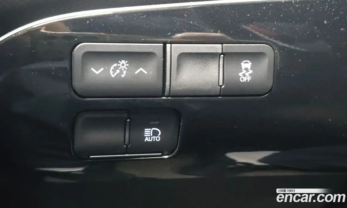 Toyota Prius 2020 1.8 автомат (гидро), фото 16 Toyota Prius 2020 1.8 автомат (гидро), фото 16