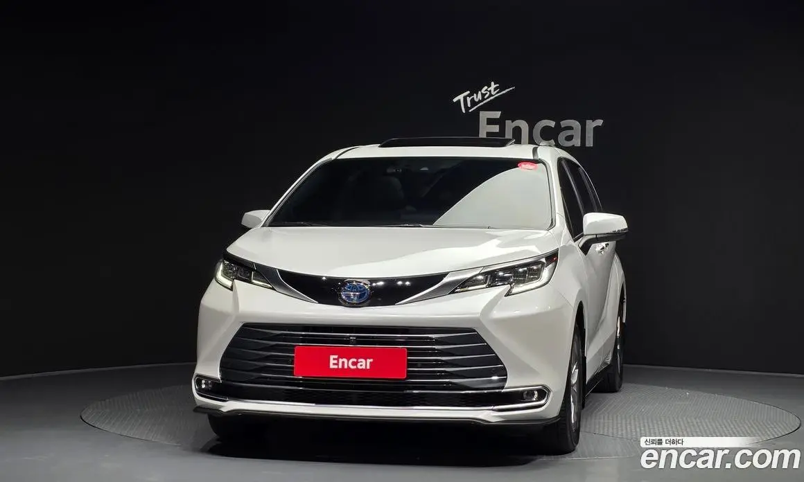 Toyota Sienna 2024 2.5 автомат (гидро), фото 3 Toyota Sienna 2024 2.5 автомат (гидро), фото 3