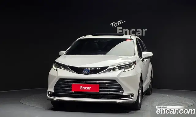 Toyota Sienna 2024 2.5 автомат (гидро), миниатюра 3 Toyota Sienna 2024 2.5 автомат (гидро), миниатюра 3
