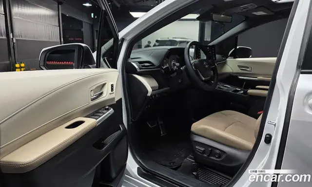 Toyota Sienna 2024 2.5 автомат (гидро), миниатюра 10 Toyota Sienna 2024 2.5 автомат (гидро), миниатюра 10