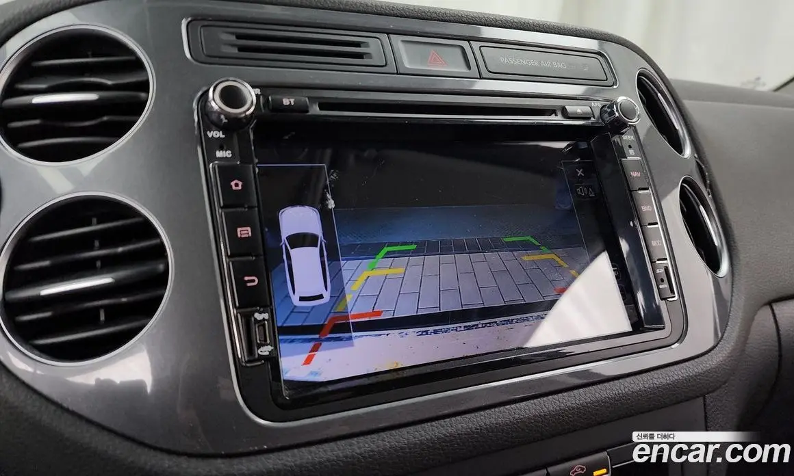 Volkswagen Tiguan 2015 2.0 автомат (гидро), фото 15