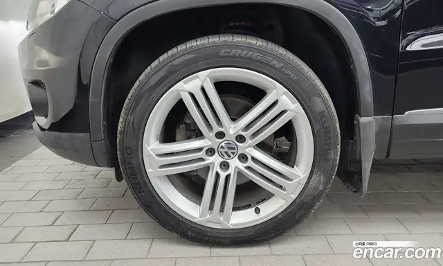 Volkswagen Tiguan 2015 2.0 автомат (гидро), миниатюра 5