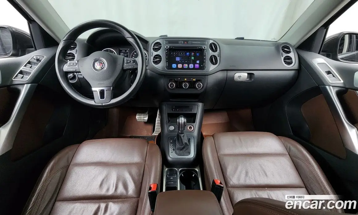 Volkswagen Tiguan 2015 2.0 автомат (гидро), фото 7